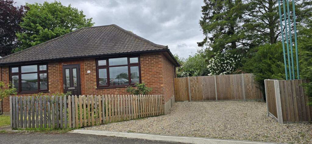 2 bed Detached for rent in Washbrook. From The Good Estate Agent - Hythe 2 bed Detached for rent in Washbrook. From The Good Estate Agent - Hythe