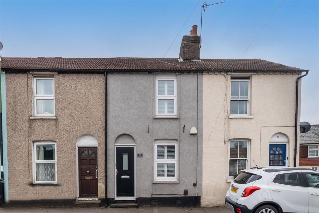 2 bed Mid Terraced House for rent in Hawley. From The Property Cloud 2 bed Mid Terraced House for rent in Hawley. From The Property Cloud