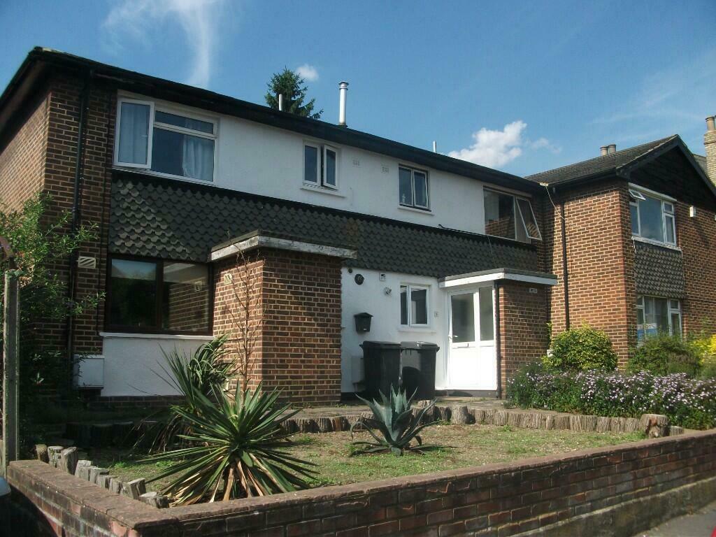 1 bed 1st Floor Flat for rent in Barnet. From The Property Studio