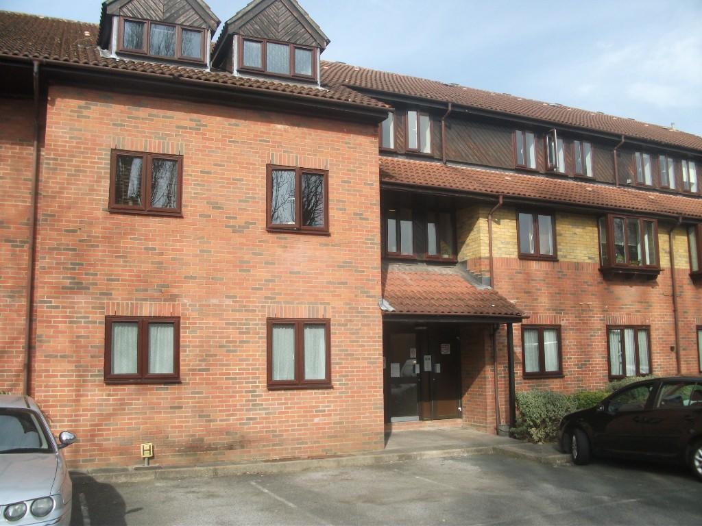 4 bed Studio for rent in Hadley Wood. From The Property Studio