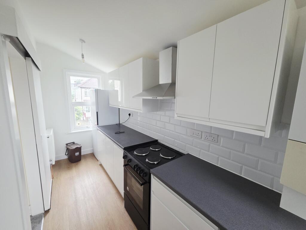 2 bed Apartment for rent in Barnet. From The Property Studio