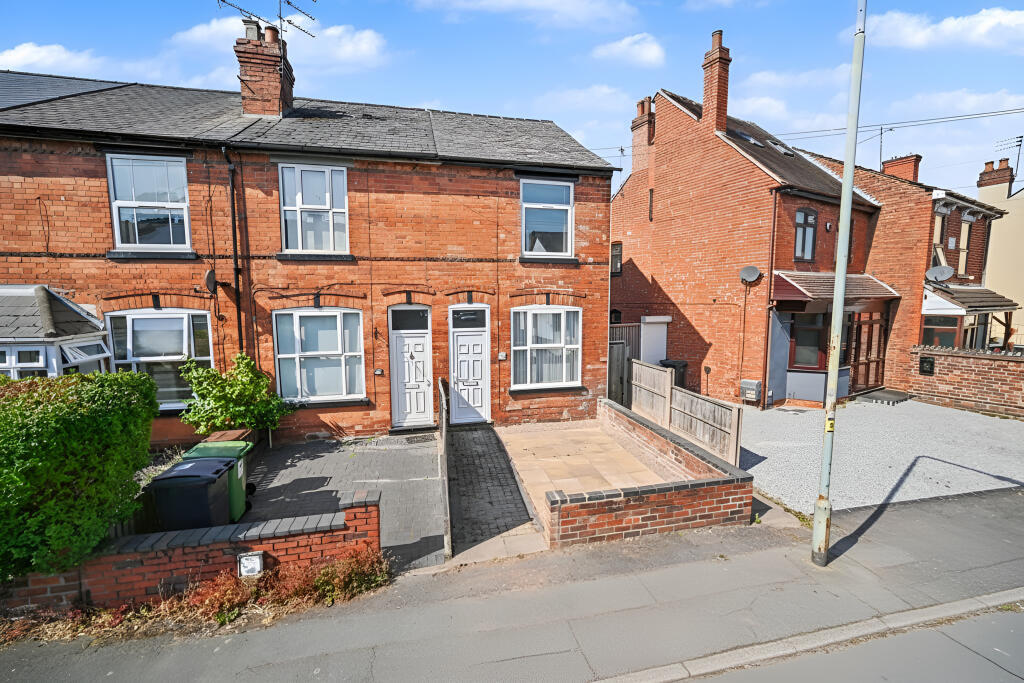 3 bed End of Terrace for rent in Wolverhampton. From Thomas Harvey - Tettenhall