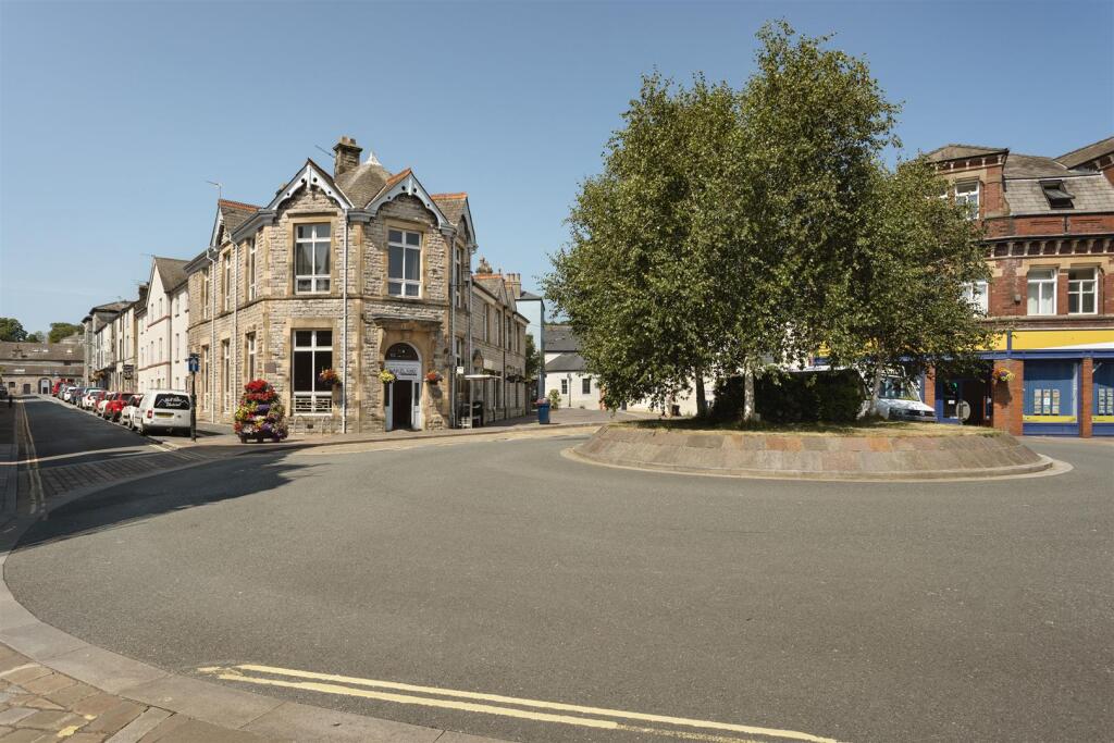 3 bed Apartment for rent in Ulverston. From Corrie and Co Ltd - Barrow In Furness