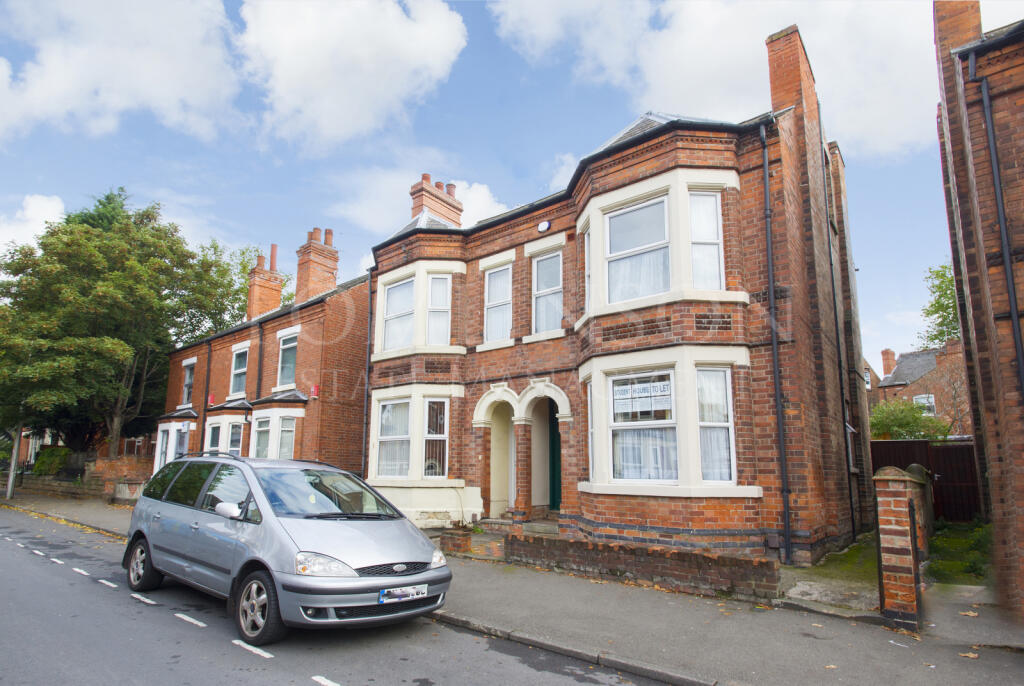 6 bed Semi Detached for rent in Nottingham. From Tomlinson Estate Management Limited - Lenton