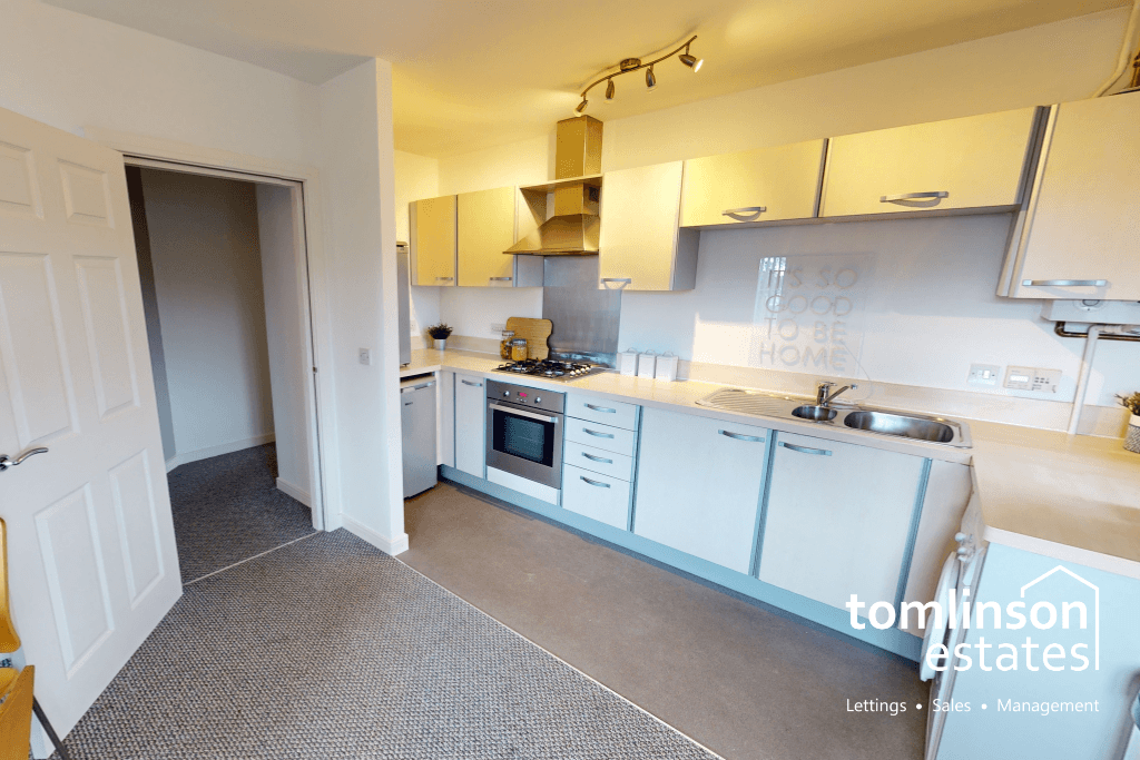 3 bed 1st Floor Flat for rent in Beeston. From Tomlinson Estate Management Limited - Lenton