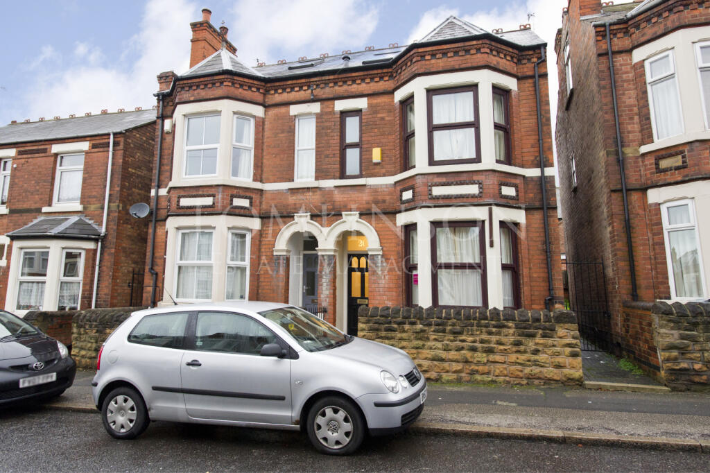 6 bed Semi Detached for rent in Nottingham. From Tomlinson Estates 6 bed Semi Detached for rent in Nottingham. From Tomlinson Estates