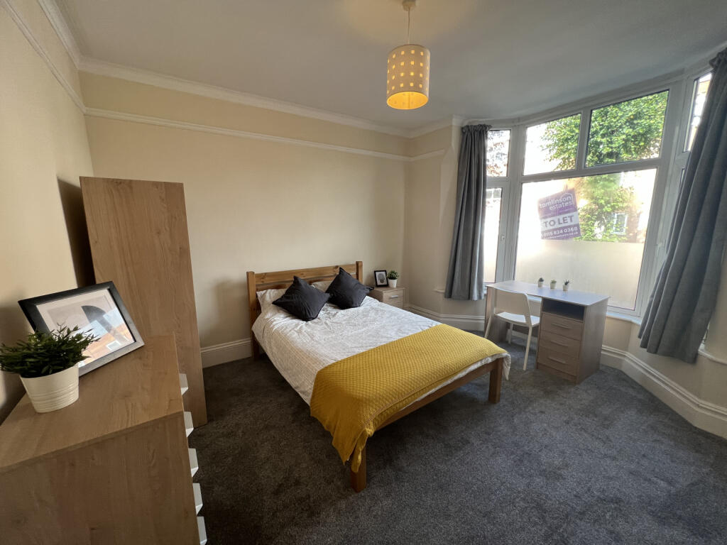 5 bed Semi Detached for rent in West Bridgford. From Tomlinson Estate Management Limited - Lenton