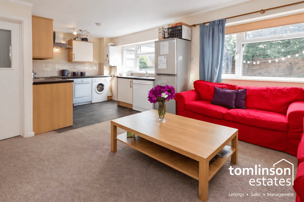 4 bed Semi Detached for rent in Nottingham. From Tomlinson Estate Management Limited - Lenton