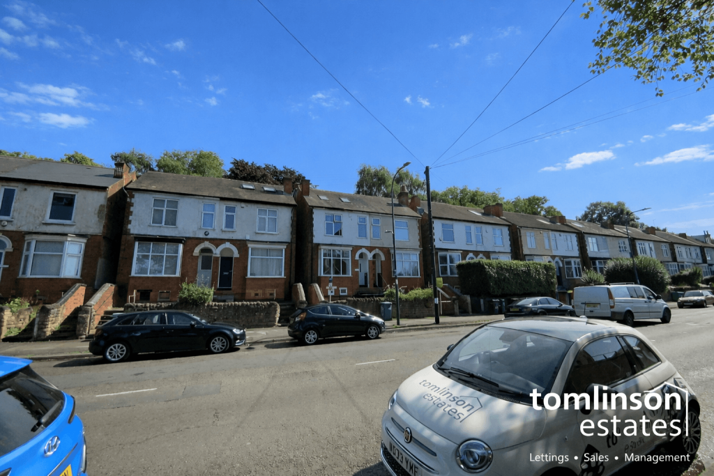 4 bed Semi Detached for rent in Nottingham. From Tomlinson Estate Management Limited - Lenton
