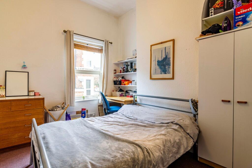4 bed Mid Terraced House for rent in Nottingham. From Tomlinson Estates 4 bed Mid Terraced House for rent in Nottingham. From Tomlinson Estates