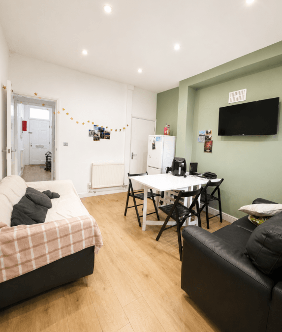 5 bed End of Terrace for rent in Nottingham. From Tomlinson Estates 5 bed End of Terrace for rent in Nottingham. From Tomlinson Estates