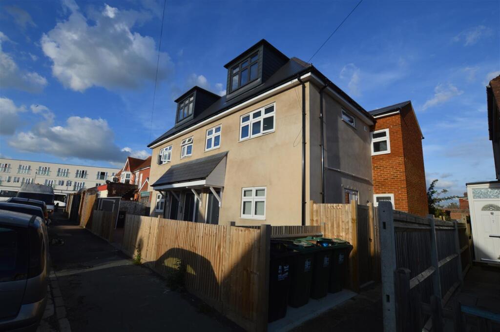 2 bed 1st Floor Flat for rent in Eastbourne. From Town Rentals - Eastbourne