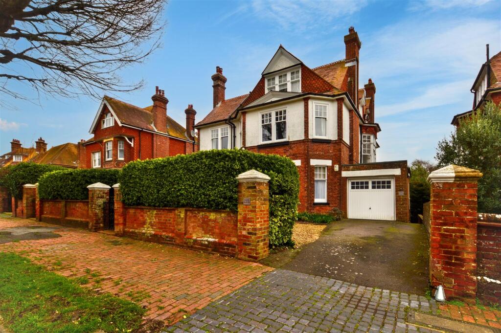 2 bed 1st Floor Flat for rent in Eastbourne. From Town Rentals - Eastbourne