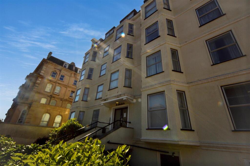2 bed 1st Floor Flat for rent in Eastbourne. From Town Rentals - Eastbourne