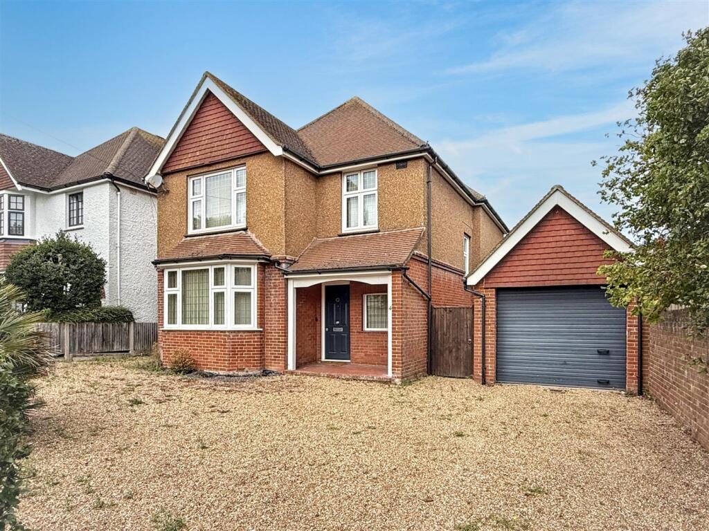 4 bed Detached for rent in Eastbourne. From Town Rentals - Eastbourne
