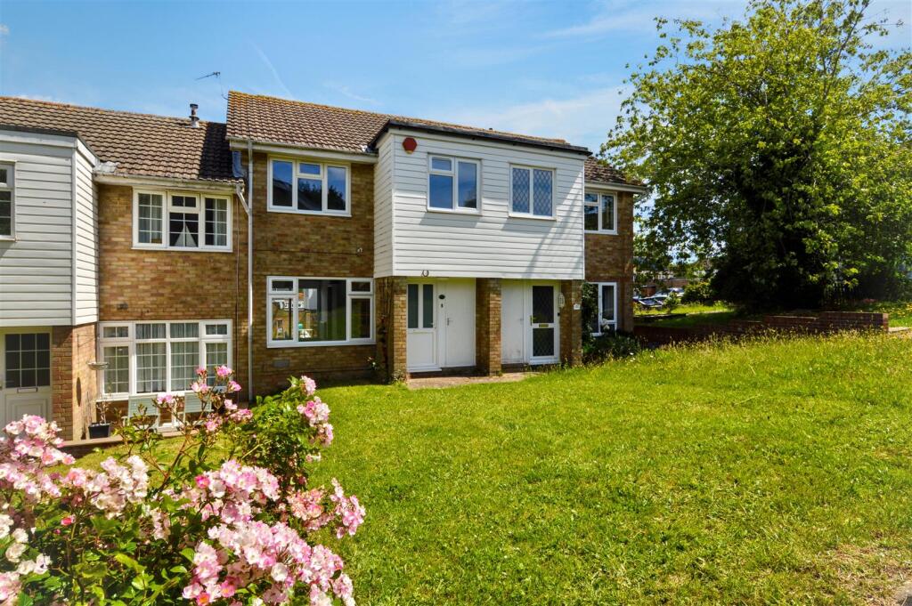 3 bed Mid Terraced House for rent in Eastbourne. From Town Rentals - Eastbourne