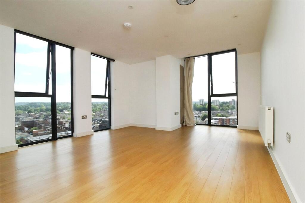 1 bed Apartment for rent in Leaves Green. From Stirling Ackroyd - Croydon