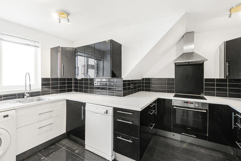 2 bed Annexe for rent in Croydon. From Stirling Ackroyd - Croydon 2 bed Annexe for rent in Croydon. From Stirling Ackroyd - Croydon