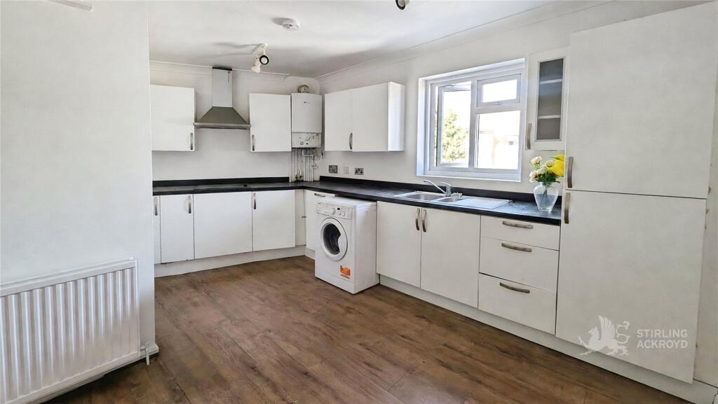 3 bed Apartment for rent in Croydon. From Stirling Ackroyd - Croydon 3 bed Apartment for rent in Croydon. From Stirling Ackroyd - Croydon
