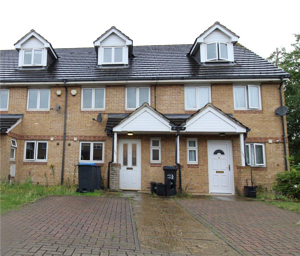 4 bed Mid Terraced House for rent in Croydon. From Stirling Ackroyd - Croydon