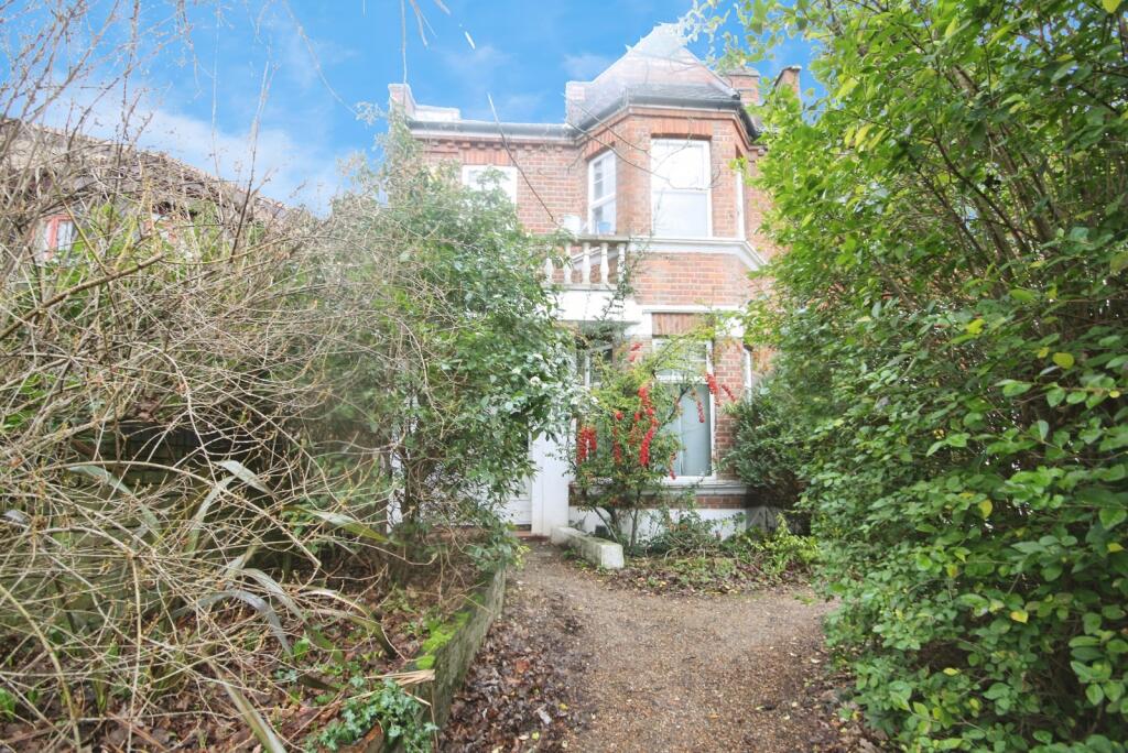 4 bed End of Terrace for rent in London. From Stirling Ackroyd - Streatham 4 bed End of Terrace for rent in London. From Stirling Ackroyd - Streatham