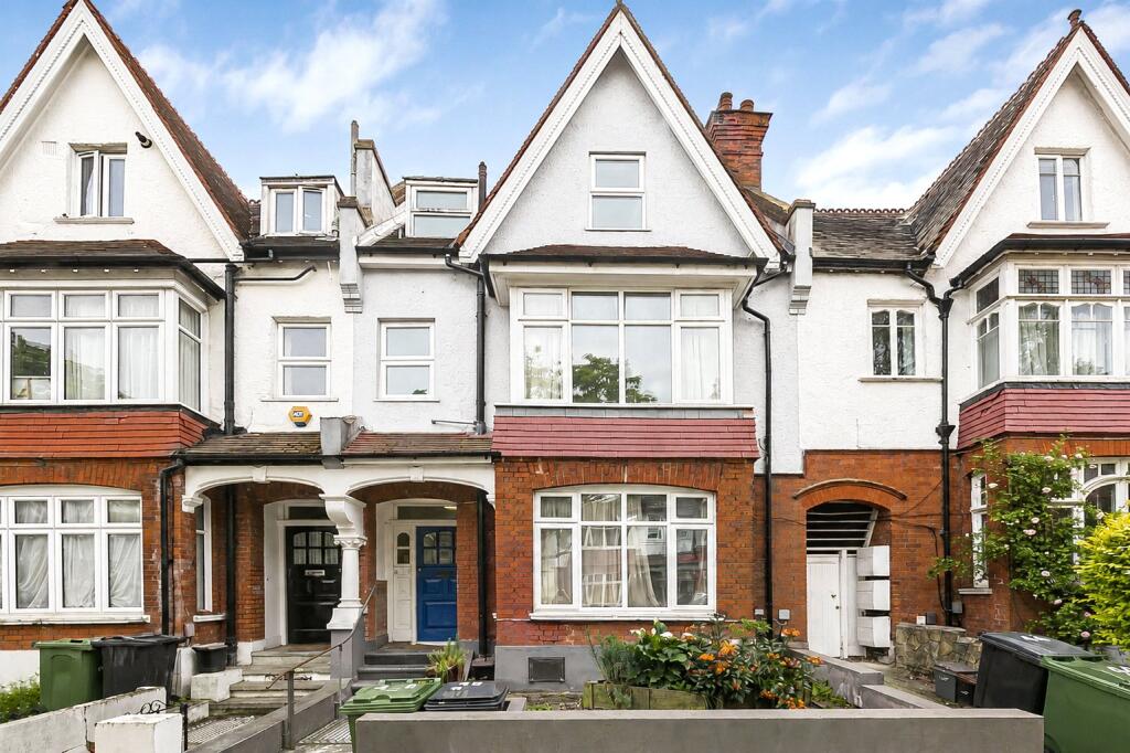 3 bed Apartment for rent in London. From Stirling Ackroyd - Streatham