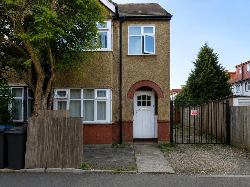 1 bed Apartment for rent in Mitcham. From Stirling Ackroyd - Streatham