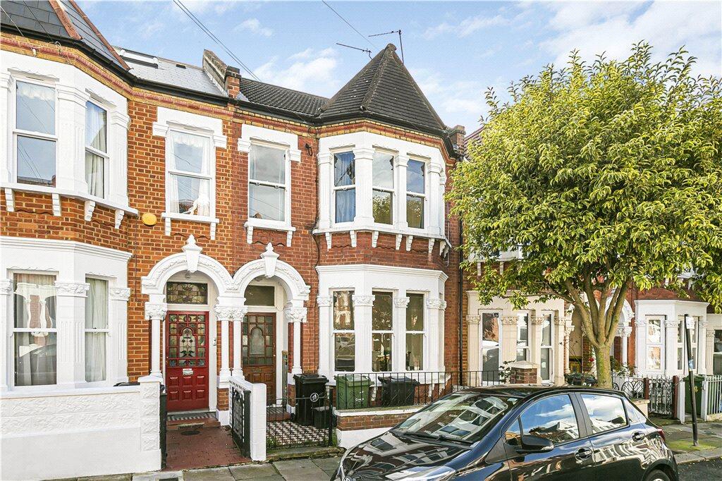 4 bed Mid Terraced House for rent in Streatham. From Stirling Ackroyd - Streatham 4 bed Mid Terraced House for rent in Streatham. From Stirling Ackroyd - Streatham