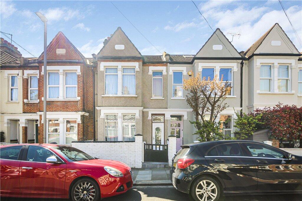 3 bed Mid Terraced House for rent in London. From Stirling Ackroyd - Streatham