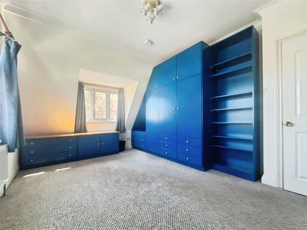 1 bed Mid Terraced House for rent in Feltham. From Townends