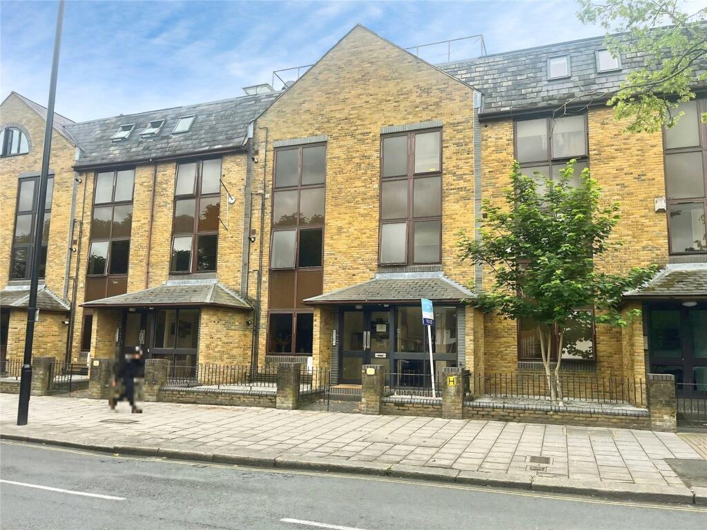4 bed Studio for rent in Isleworth. From Townends