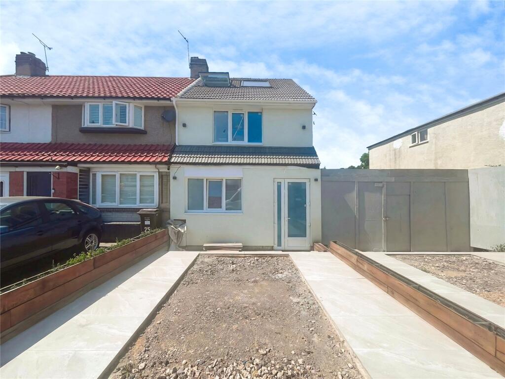 5 bed End of Terrace for rent in Feltham. From Townends 5 bed End of Terrace for rent in Feltham. From Townends