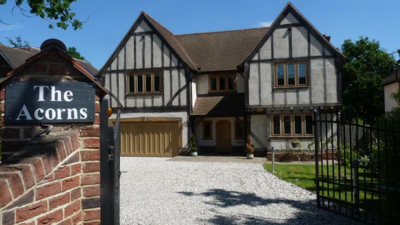 5 bed Detached House for rent in Trumps Green. From Townends Regents