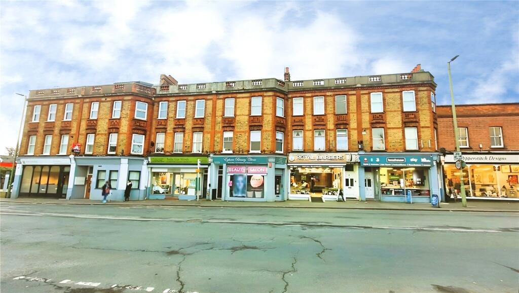 1 bed Apartment for rent in Egham. From Townends Regents