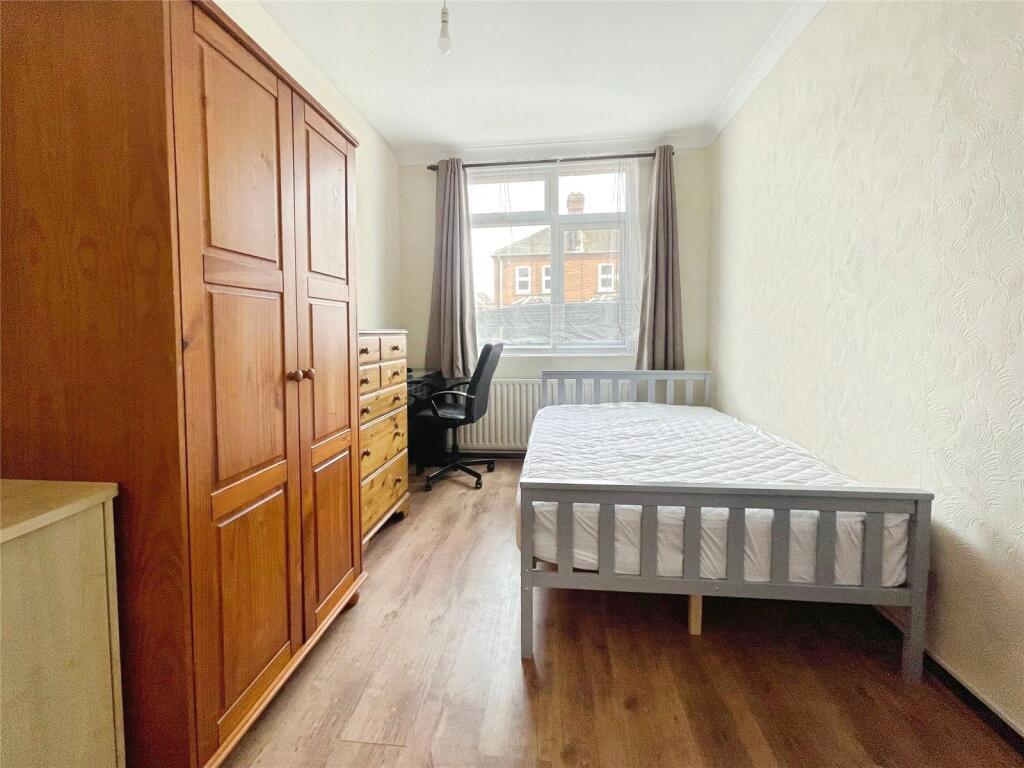 1 bed Detached for rent in Egham. From Townends Regents 1 bed Detached for rent in Egham. From Townends Regents