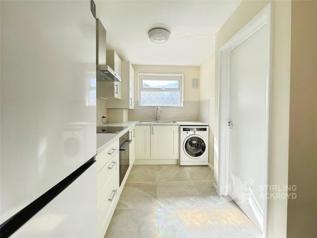 2 bed Annexe for rent in Egham. From Townends Regents