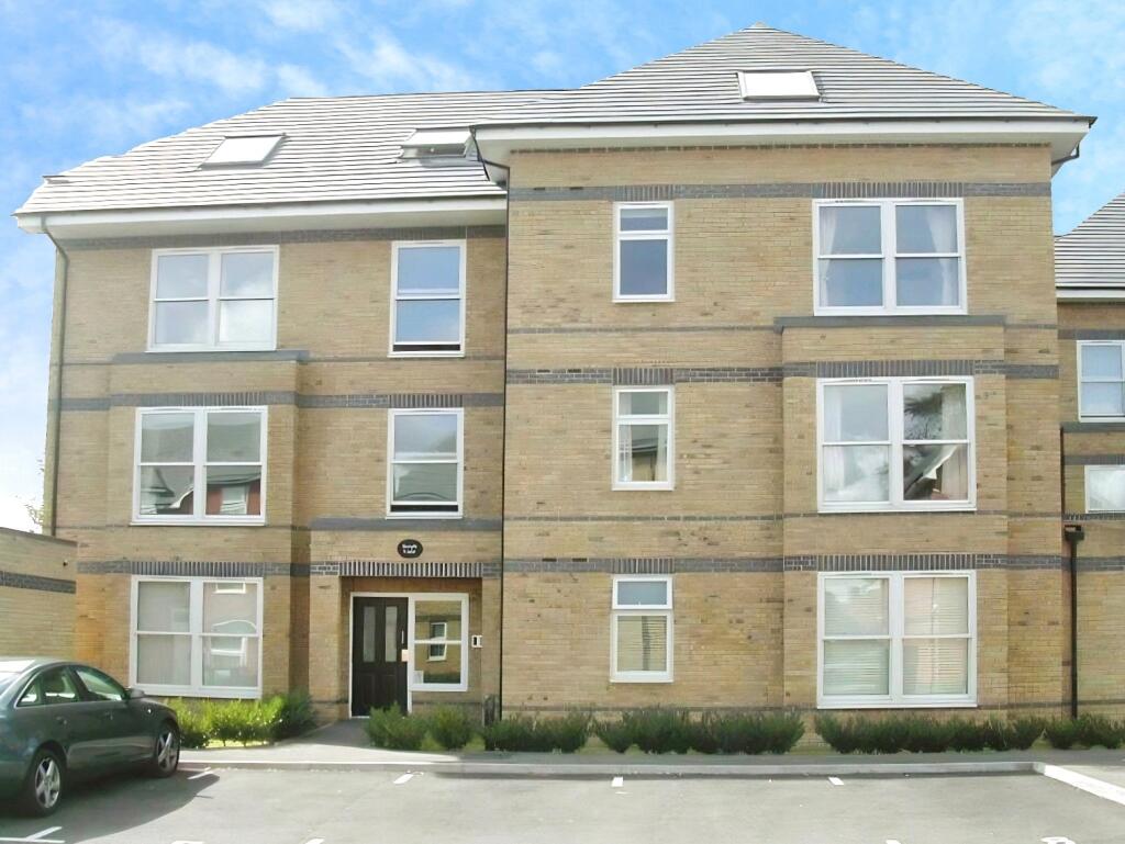 2 bed Apartment for rent in Egham. From Townends Regents
