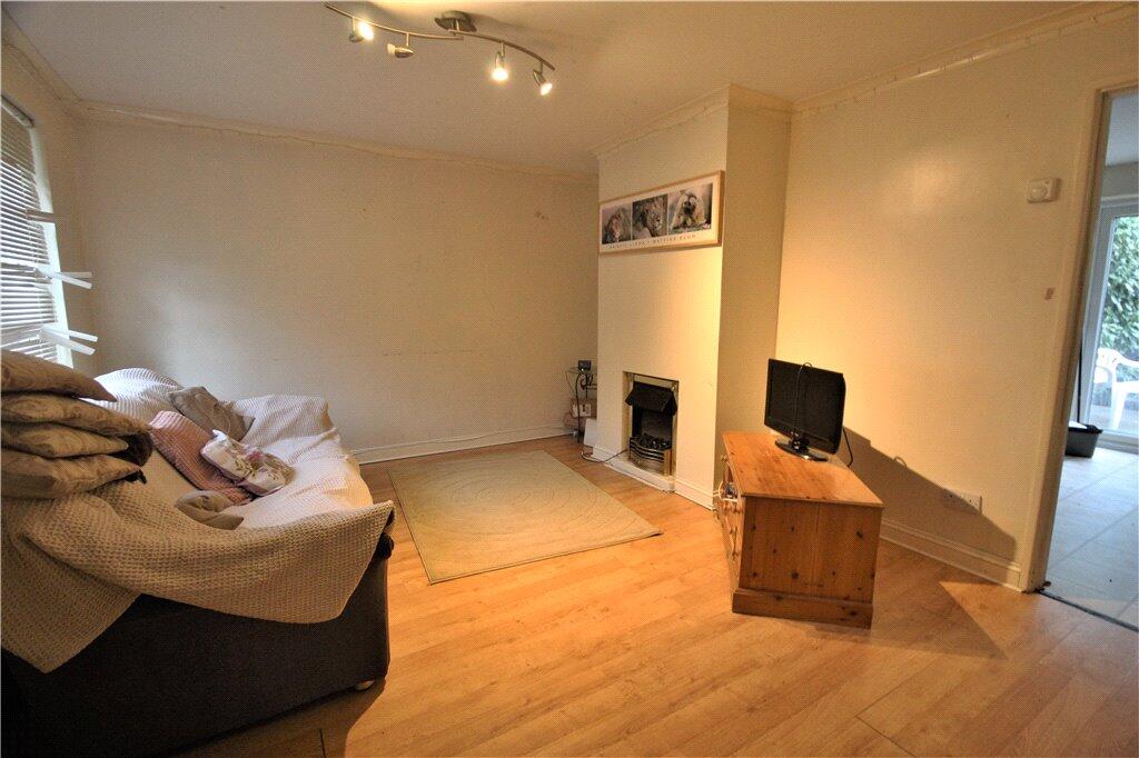 2 bed Semi Detached for rent in Egham. From Townends Regents 2 bed Semi Detached for rent in Egham. From Townends Regents