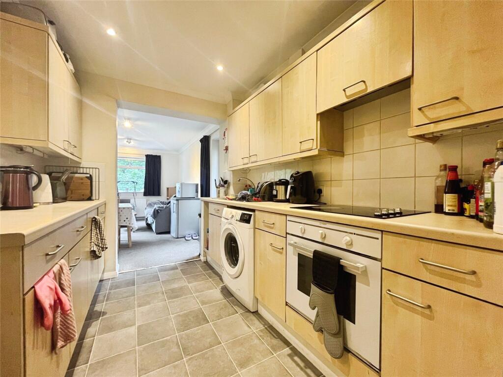 1 bed House Share for rent in Bishopsgate. From Townends Regents