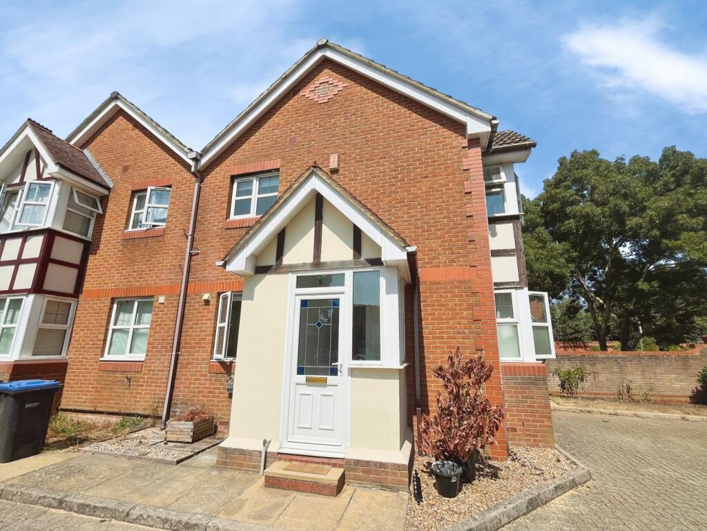 2 bed End of Terrace for rent in Thorpe Green. From Townends Regents