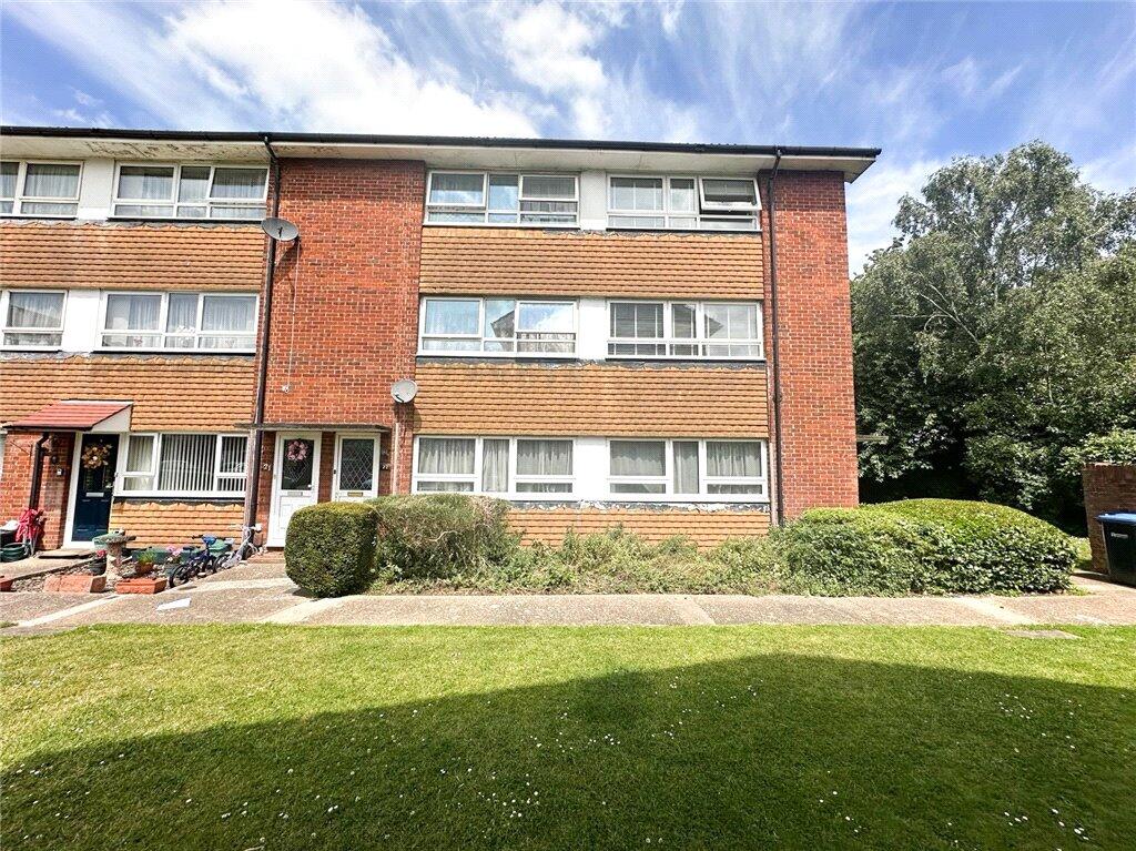 3 bed Annexe for rent in Runnymede. From Townends Regents