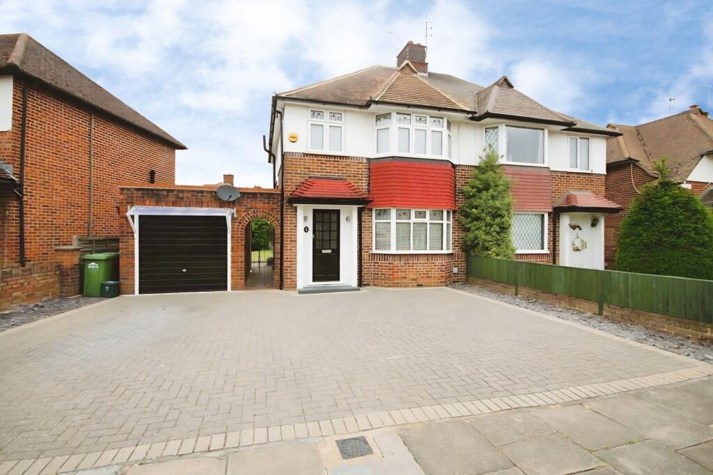 3 bed Semi Detached for rent in Ashford. From Stirling Ackroyd - Staines
