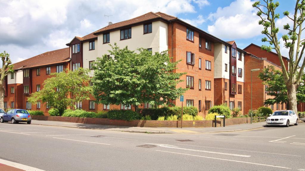 1 bed Apartment for rent in Staines-upon-Thames. From Stirling Ackroyd - Staines