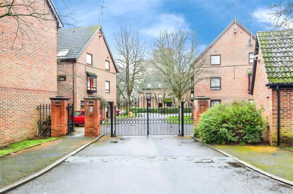 1 bed Apartment for rent in Staines-upon-Thames. From Stirling Ackroyd - Staines