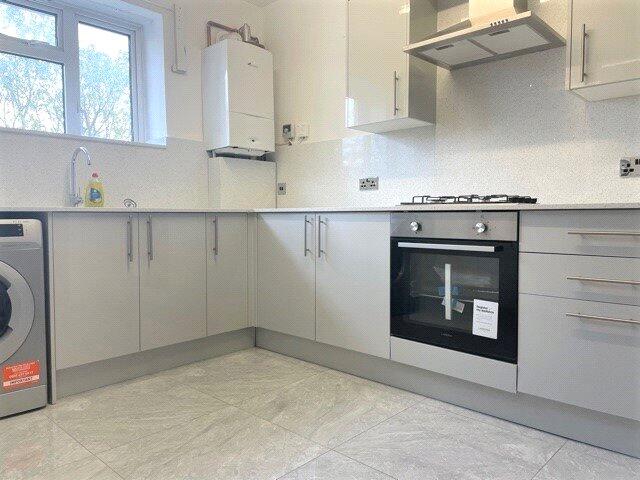 1 bed Apartment for rent in George Green. From Stirling Ackroyd - Staines