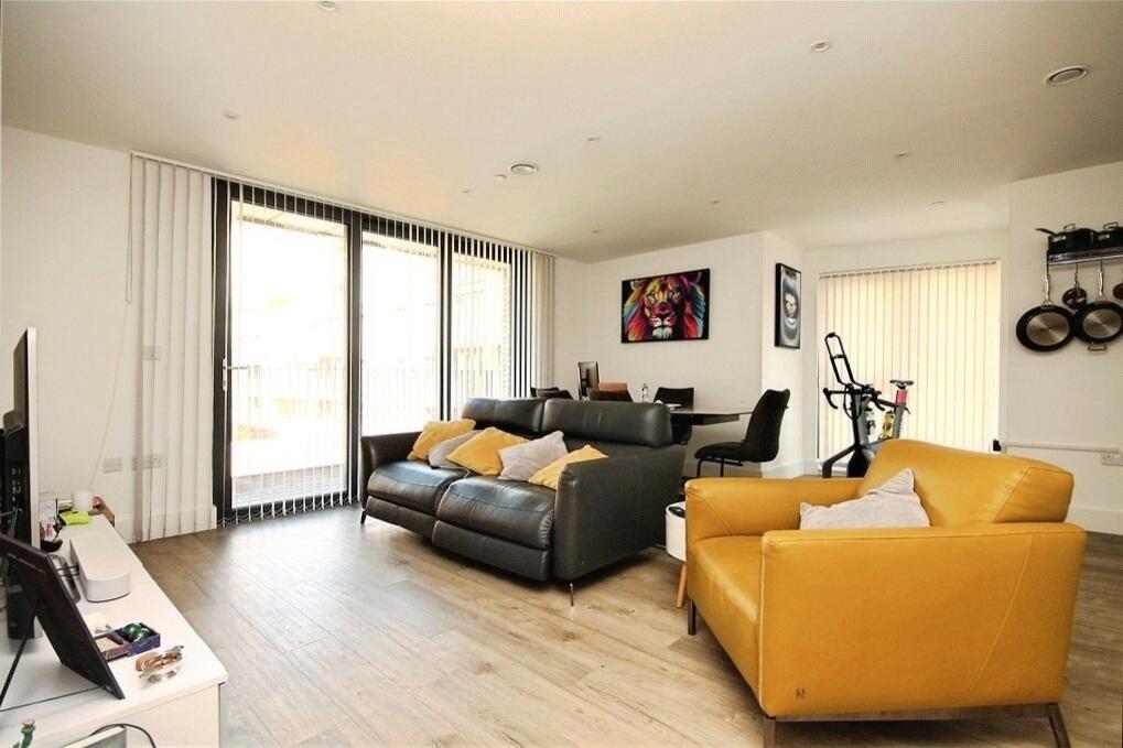 2 bed Apartment for rent in Staines-upon-Thames. From Stirling Ackroyd - Staines
