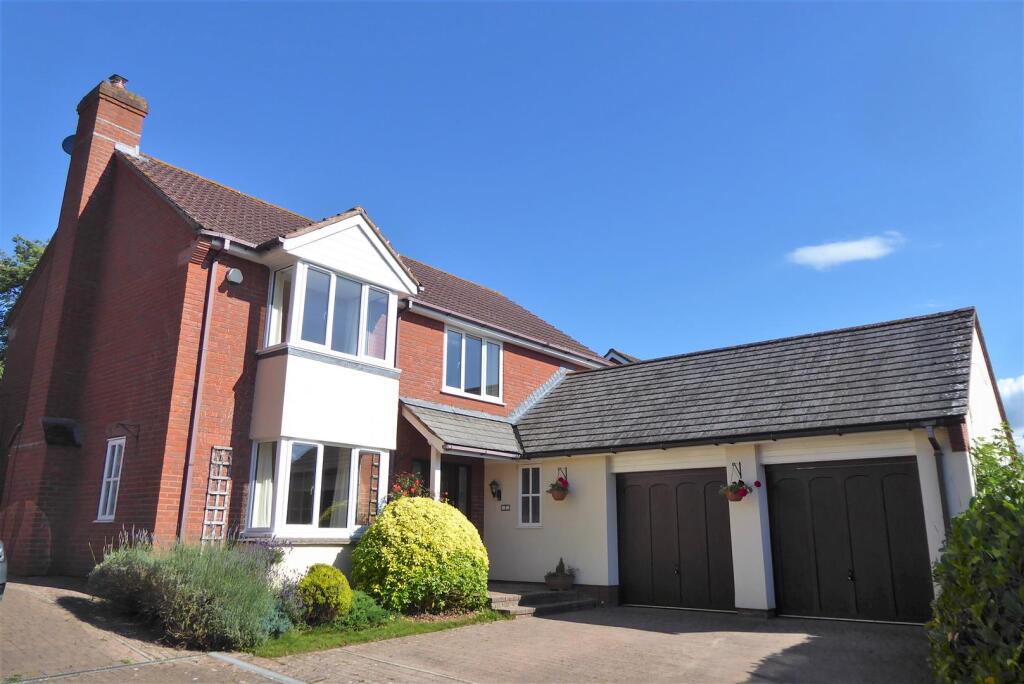 4 bed Detached for rent in Kingston St Mary. From Townsend Letting & Management - Taunton 4 bed Detached for rent in Kingston St Mary. From Townsend Letting & Management - Taunton