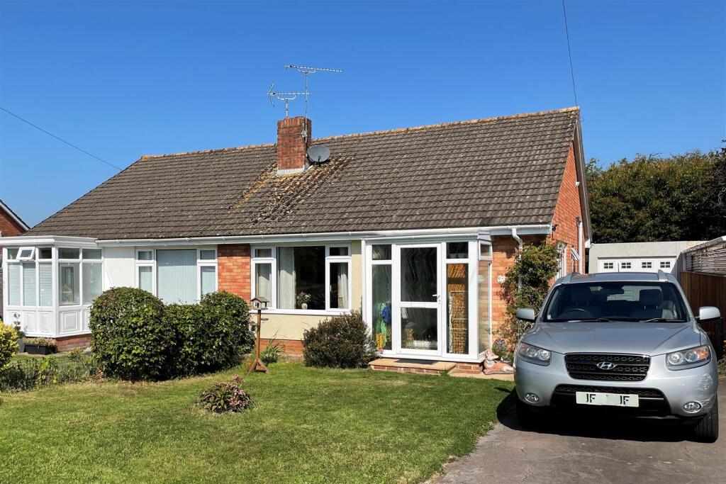 2 bed Semi-detached bungalow for rent in Creech St Michael. From Townsend Letting & Management - Taunton