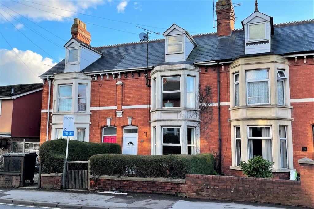 4 bed Mid Terraced House for rent in Staplegrove. From Townsend Letting & Management - Taunton