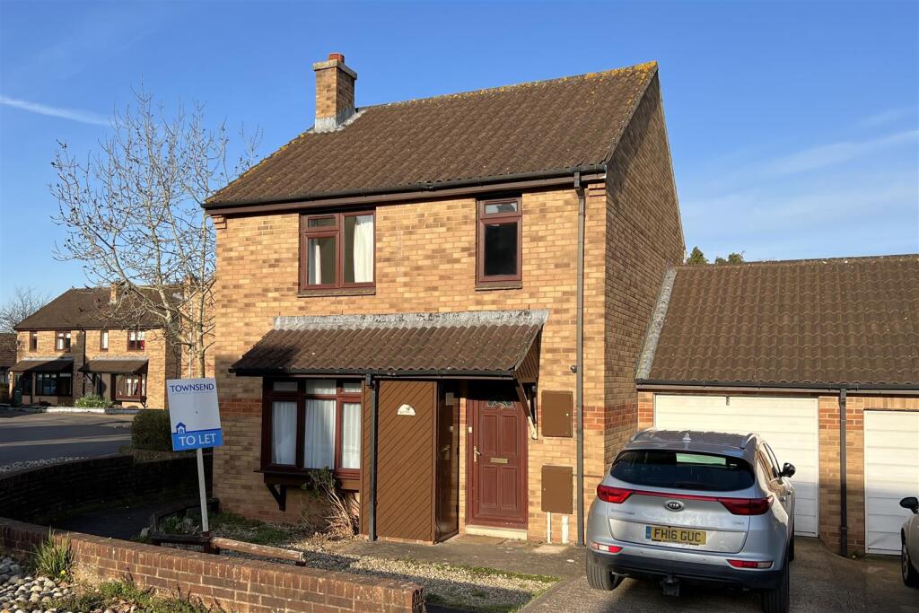 3 bed Detached for rent in Cheddon Fitzpaine. From Townsend Letting & Management - Taunton 3 bed Detached for rent in Cheddon Fitzpaine. From Townsend Letting & Management - Taunton